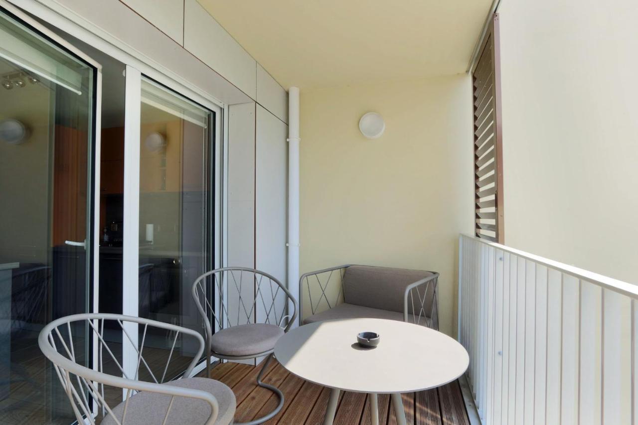 Lounge T3# Garedetours #Standing Tours Exterior photo